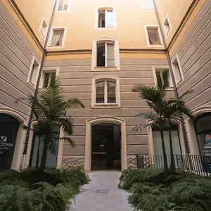 https://davids-room-city-apartment.lecce-hotels.com