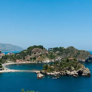 https://casa-trevelyan-isola-bella.taorminaitalyhotels.com